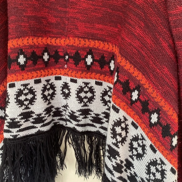 My Michelle, XL, sweater cardigan with Aztec print and fringe - Picture 6 of 7